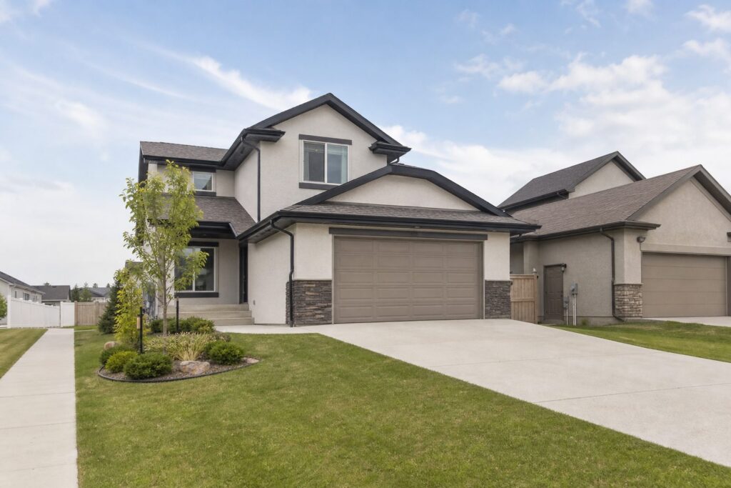 Brandon neighborhood with well-kept homes and quiet residential streets, an established residential neighborhood